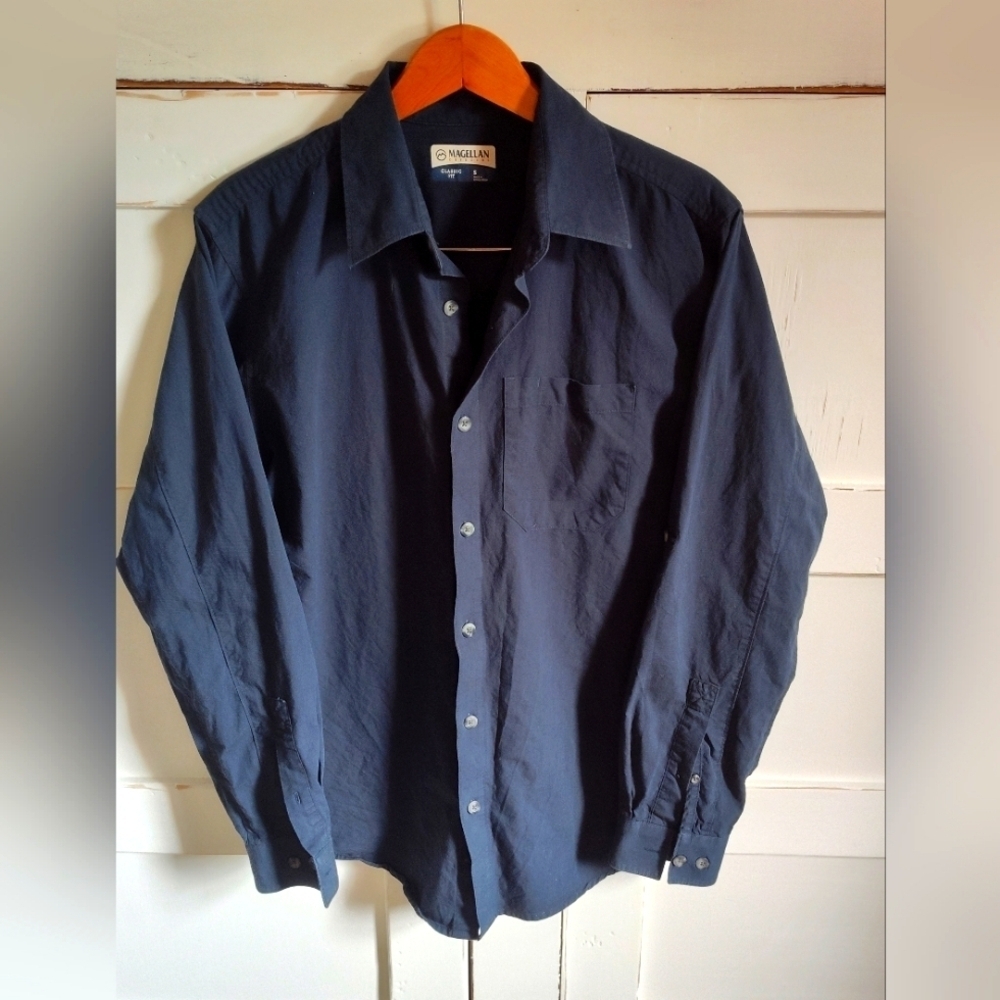 Magellan Men's Outdoor Classic Fit Long Sleeve Charcoal Blue Button Up | Small